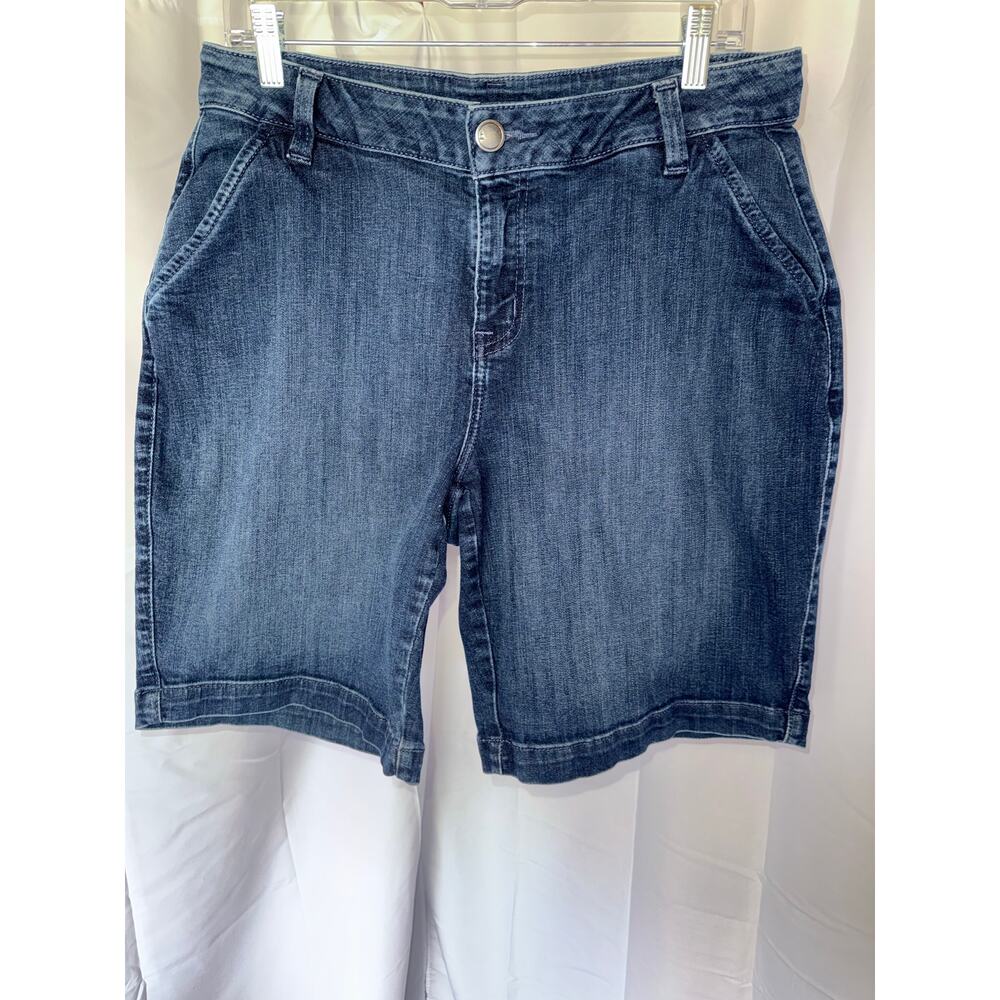 Lane Bryant Bermuda Women's Size 16 Shorts
